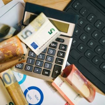 Checkliste für monatliche Spareffekte – private Finanzen managen